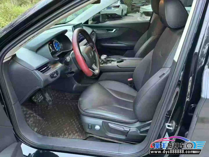 23年红旗EQM5轿车抵押车出售