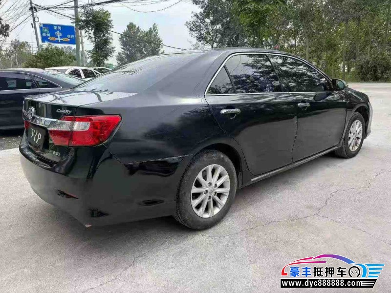 14年丰田凯美瑞轿车抵押车出售