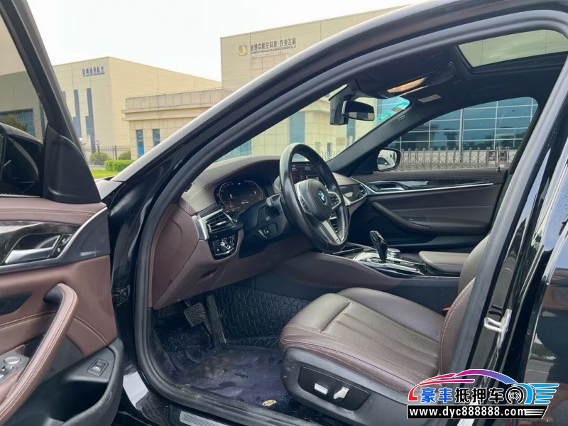 20年宝马5系轿车抵押车出售