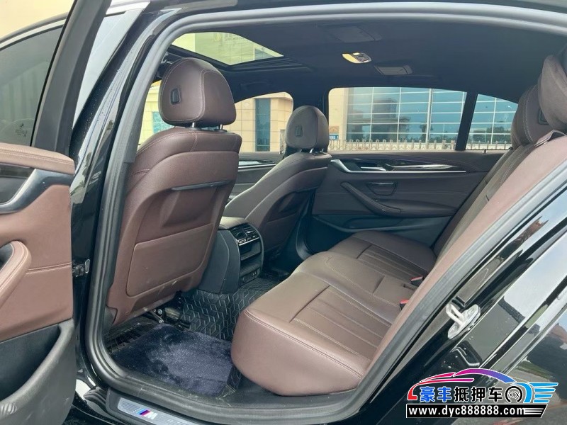 20年宝马5系轿车抵押车出售