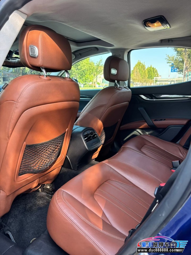 15年玛莎拉蒂Ghibli轿车抵押车出售