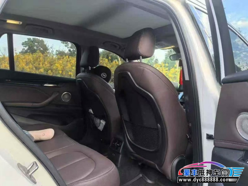 22年宝马X1SUV抵押车出售