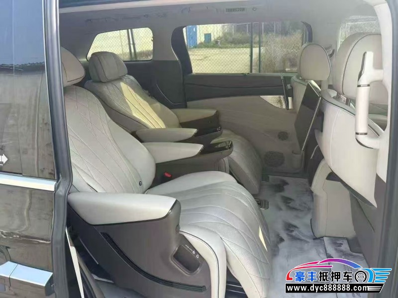 23年腾势D9MPV抵押车出售