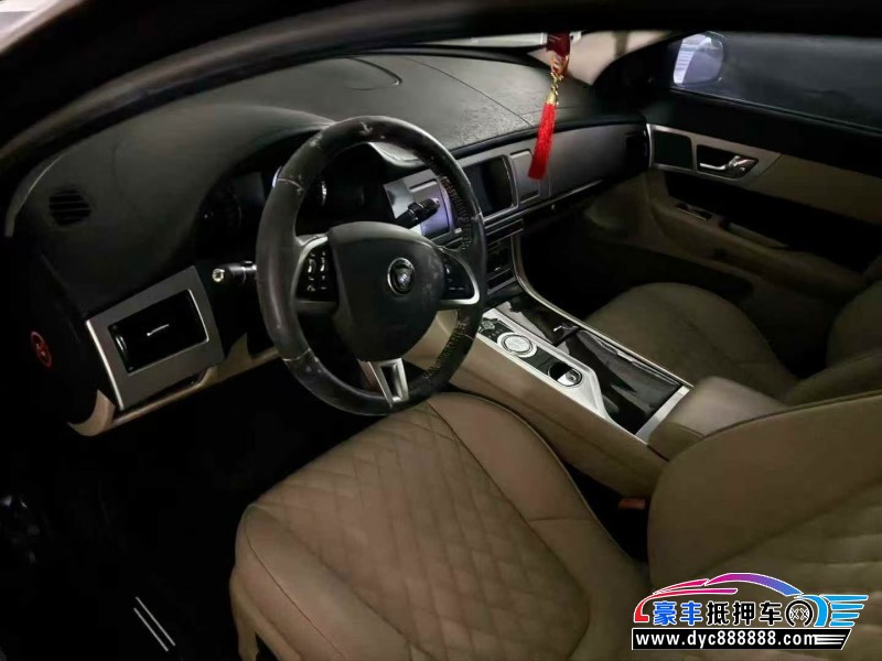 15年捷豹XF轿车抵押车出售