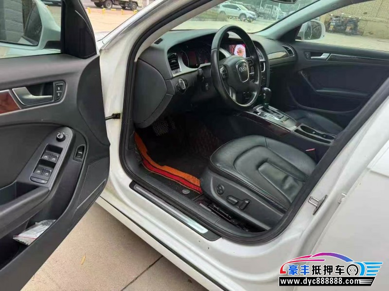 12年奥迪A4L轿车抵押车出售