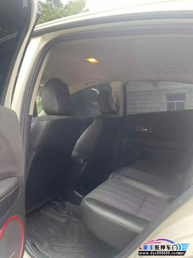 15年本田缤智SUV抵押车出售