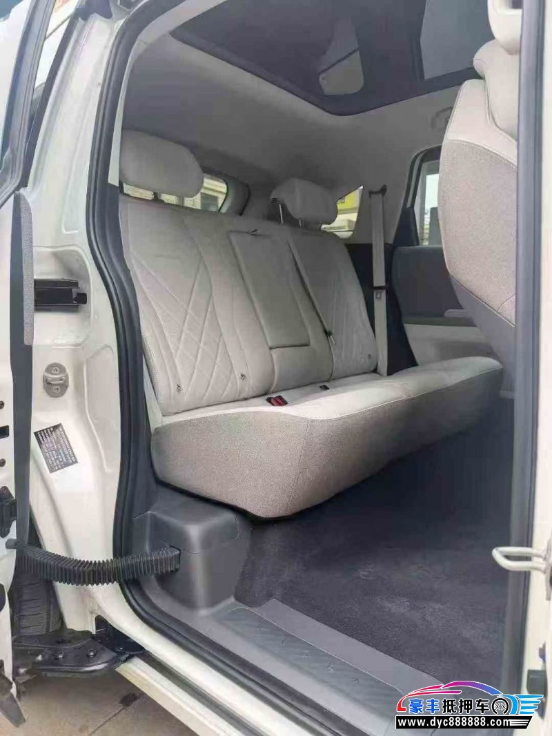 24年极狐考拉轿车抵押车出售