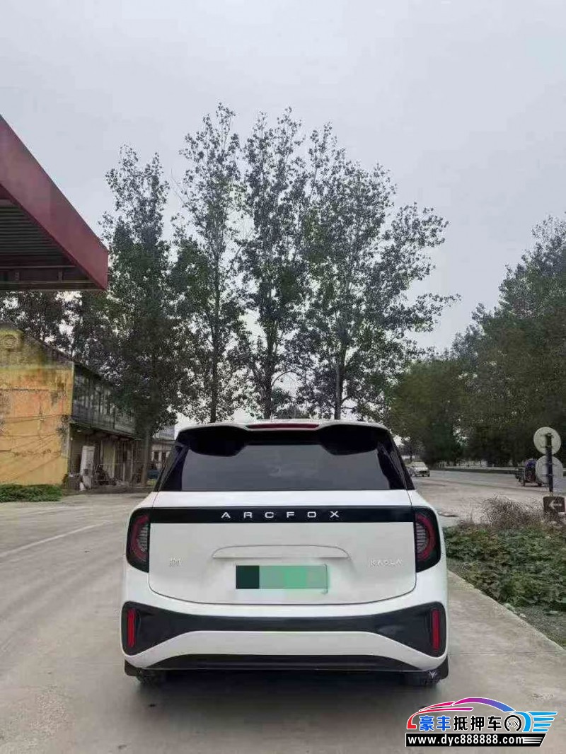 24年极狐考拉轿车抵押车出售