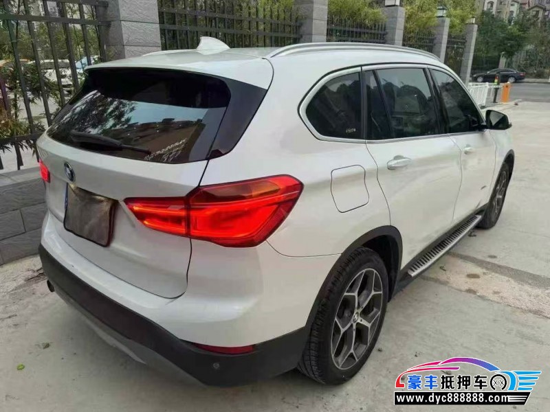 17年宝马X1轿车抵押车出售