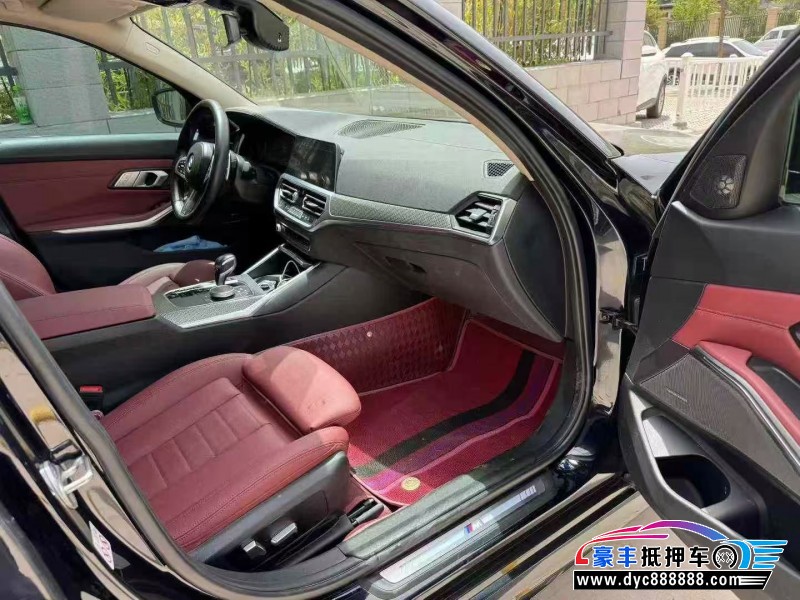 21年宝马3系轿车抵押车出售