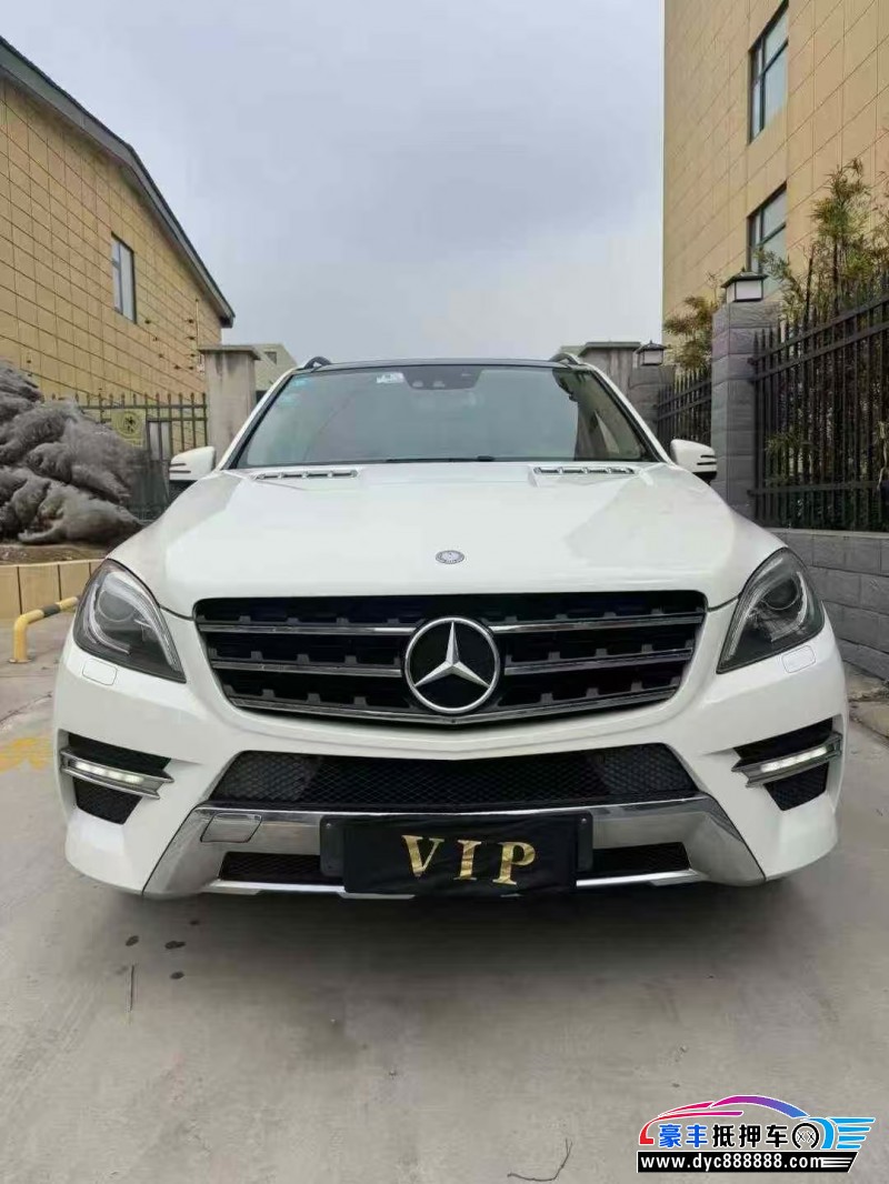 12年奔驰ML轿车抵押车出售