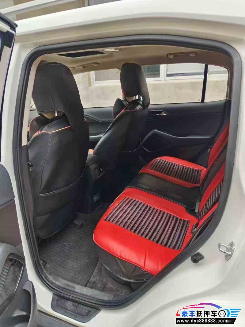 21年现代ix35轿车抵押车出售