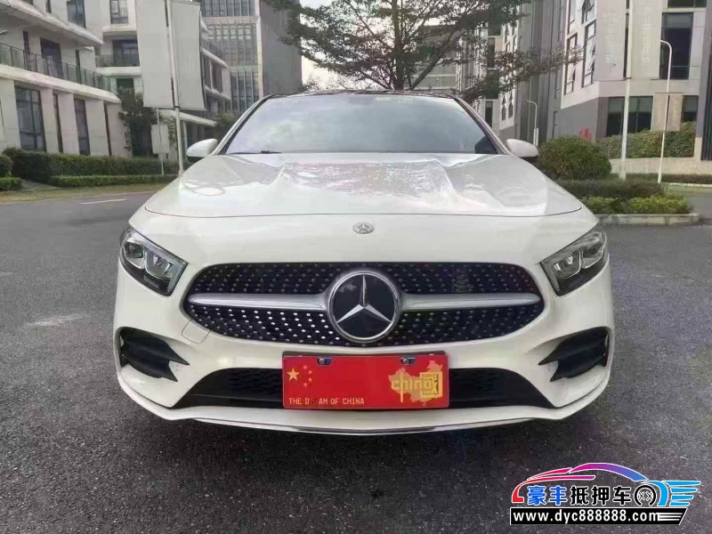 20年奔驰A轿车抵押车出售