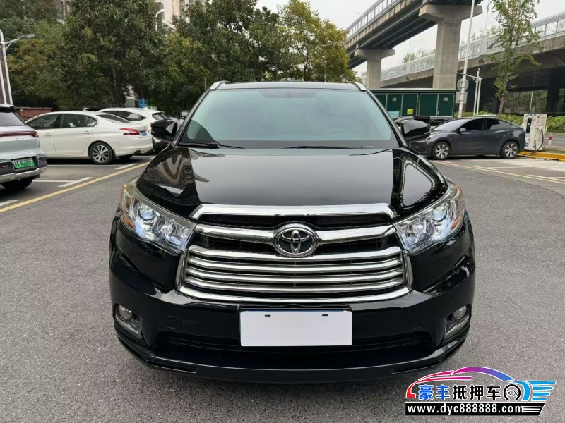 17年丰田汉兰达轿车抵押车出售