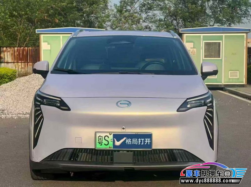 抵押车出售23年埃安Y70轿车