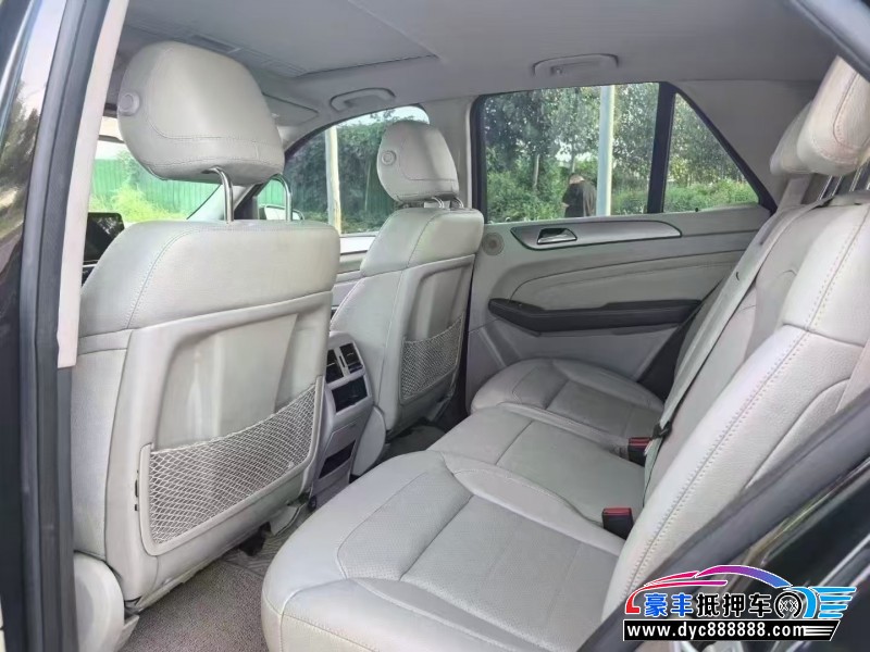 14年奔驰ML轿车抵押车出售