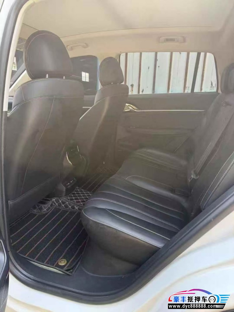 22年荣威RX5轿车抵押车出售