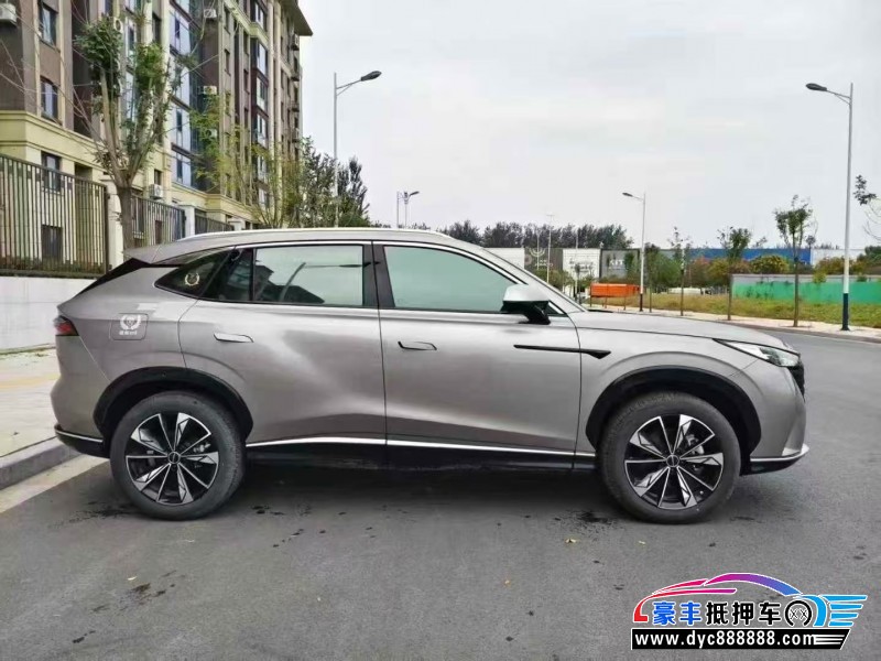 25年荣威RX5轿车抵押车出售