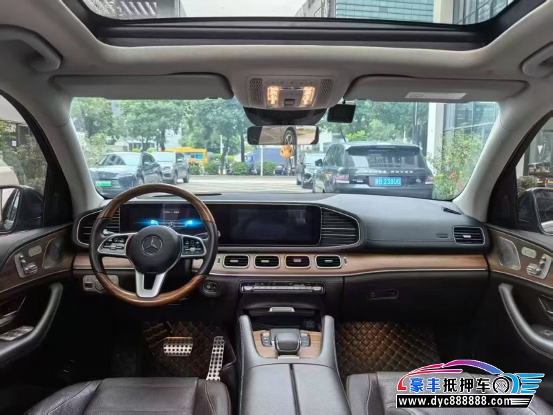 22年奔驰GLS轿车抵押车出售