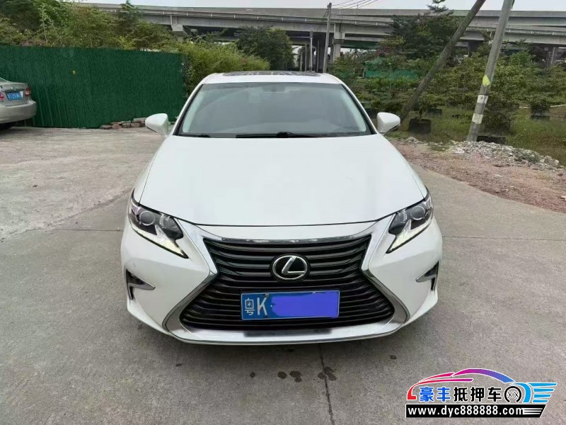 16年雷克萨斯ES轿车抵押车出售