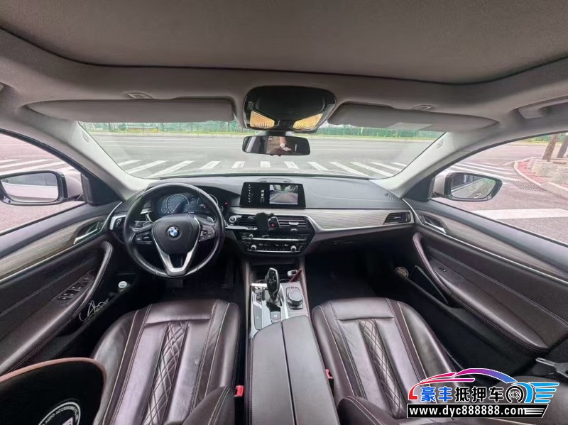 18年宝马5系轿车抵押车出售