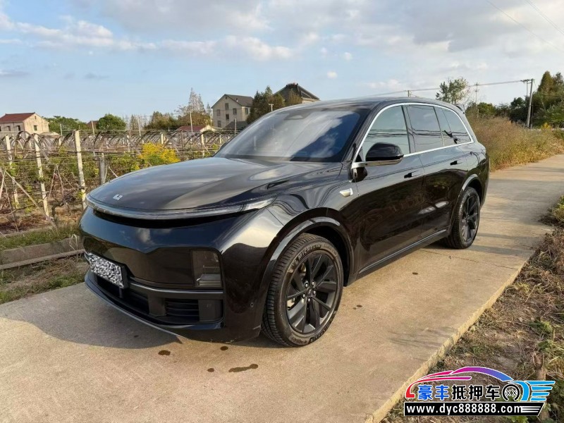 23年理想L8SUV抵押车出售