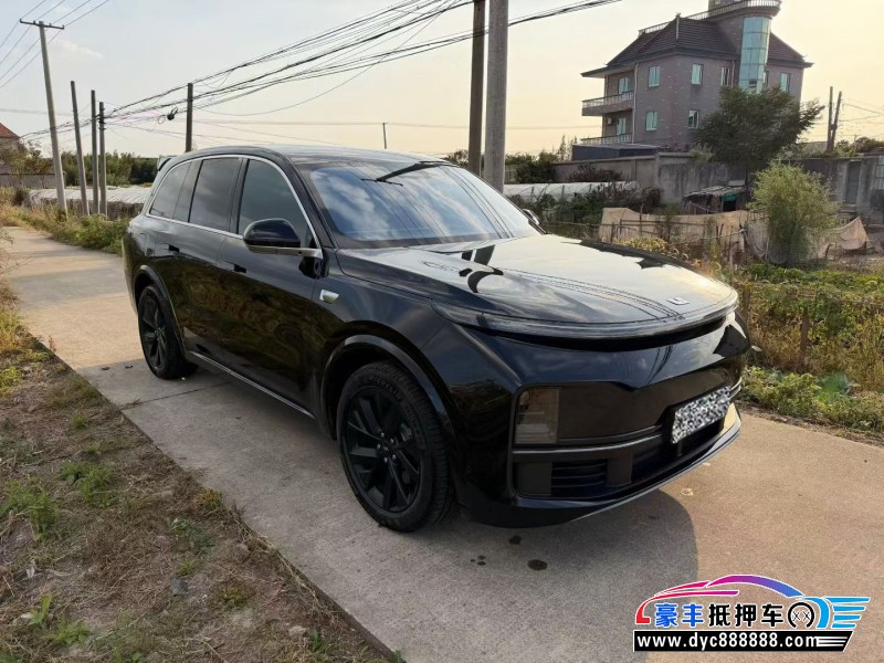 23年理想L8SUV抵押车出售