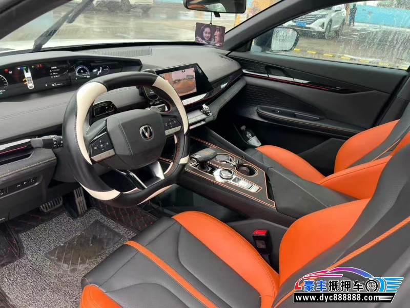 25年长安长安UNI轿车抵押车出售