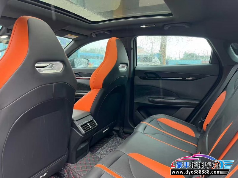 25年长安长安UNI轿车抵押车出售