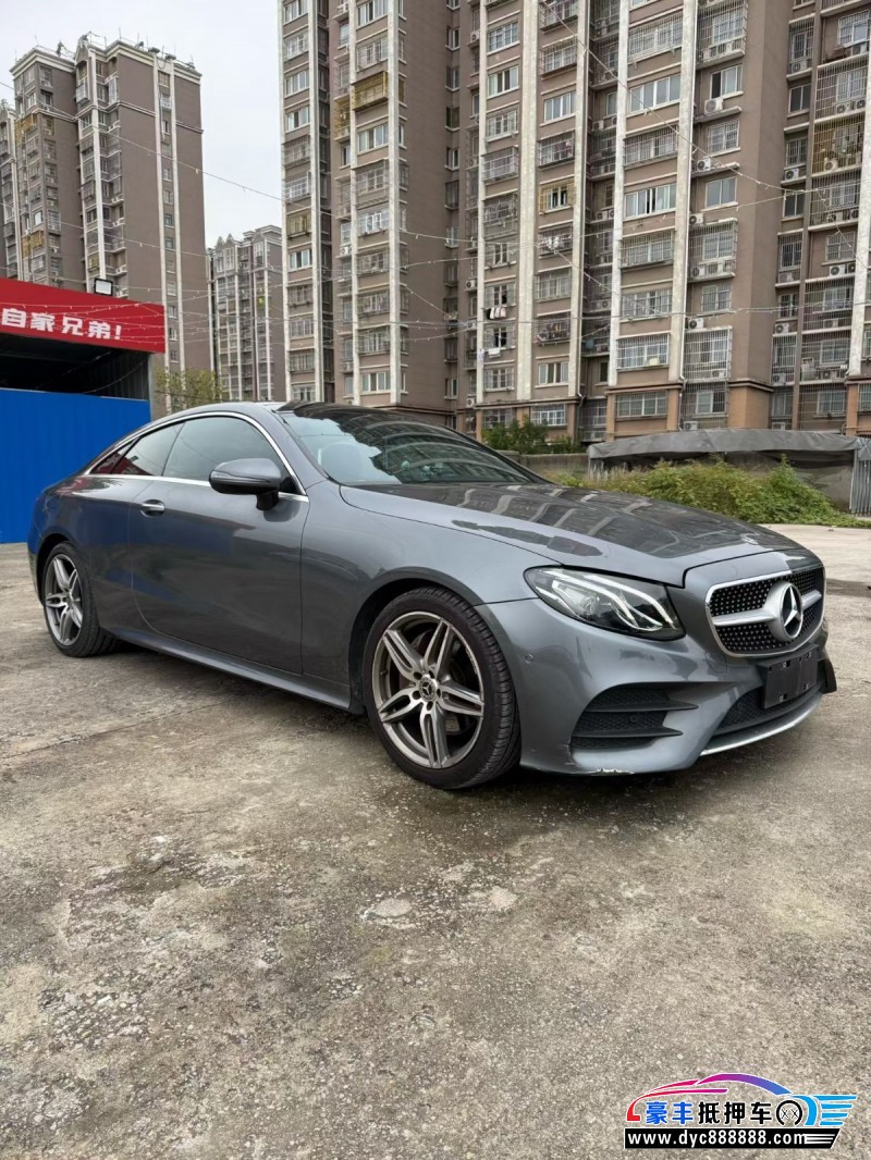 20年奔驰E轿车抵押车出售