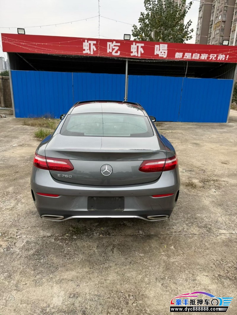 20年奔驰E轿车抵押车出售