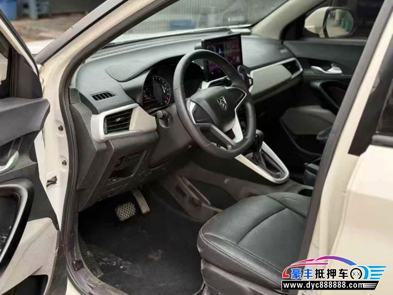 21年宝骏510轿车抵押车出售