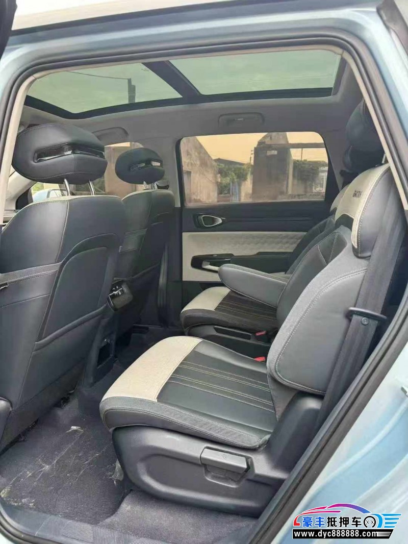 19年宝骏宝骏RM5轿车抵押车出售