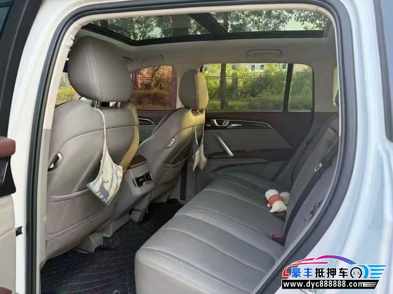 20年宝骏RS-5轿车抵押车出售