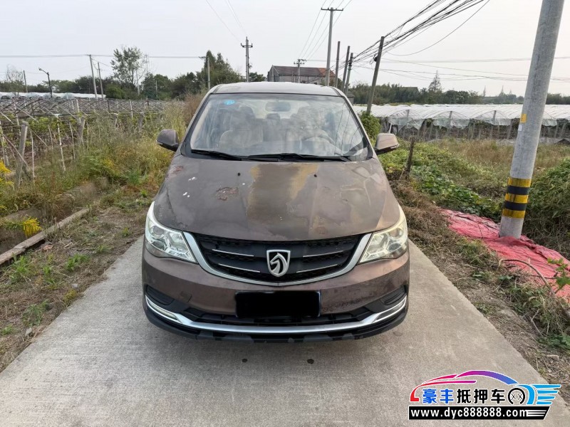 17年宝骏730轿车抵押车出售