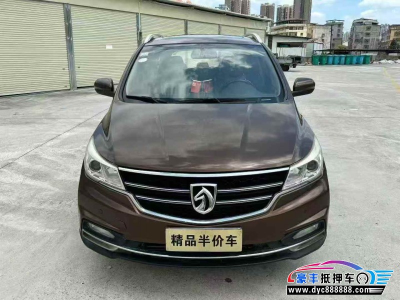 18年宝骏730轿车抵押车出售