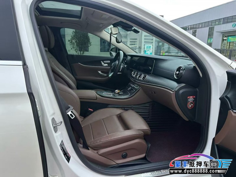 19年奔驰E轿车抵押车出售