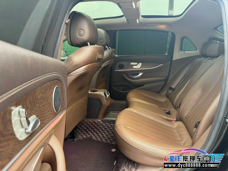 19年奔驰E轿车抵押车出售