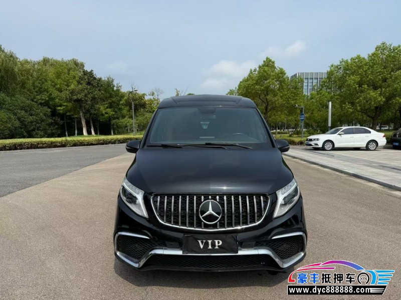 抵押车出售19年奔驰V轿车