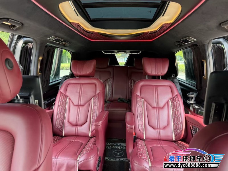 19年奔驰V轿车抵押车出售