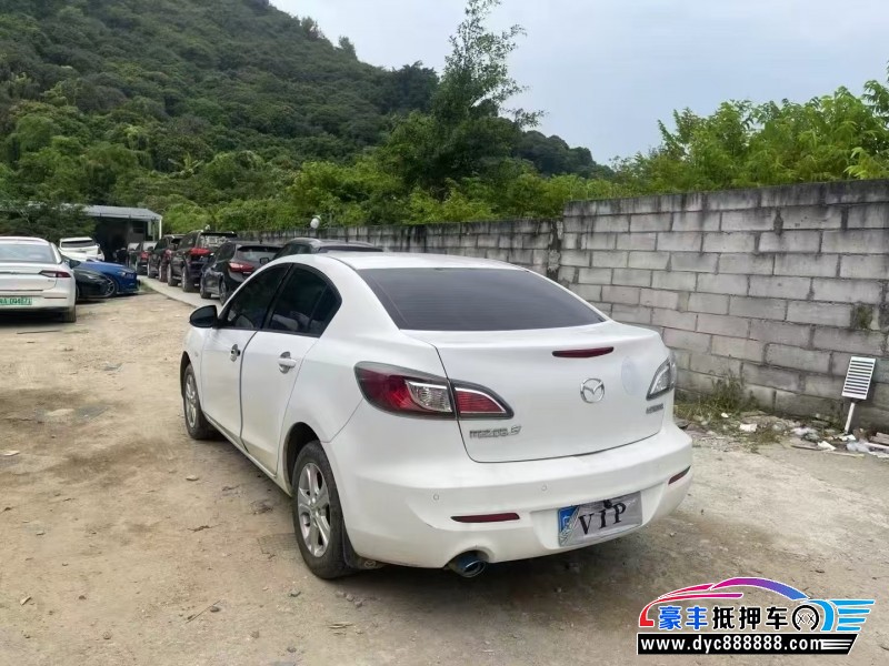 15年马自达马自达3轿车抵押车出售