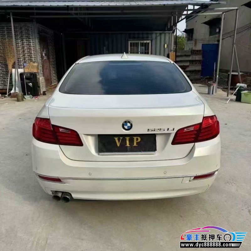 17年宝马5系轿车抵押车出售