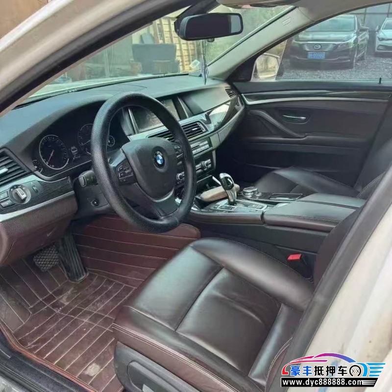 17年宝马5系轿车抵押车出售