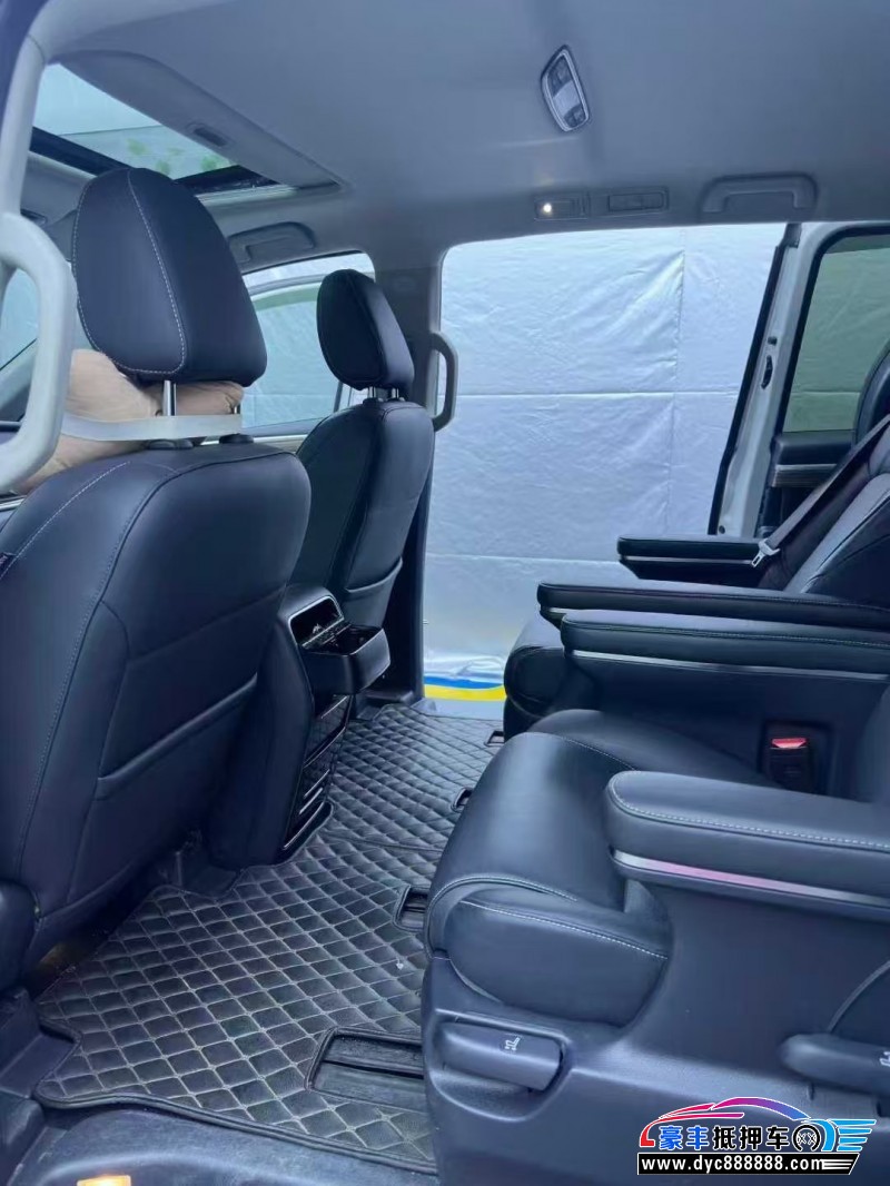 23年传祺M8轿车抵押车出售