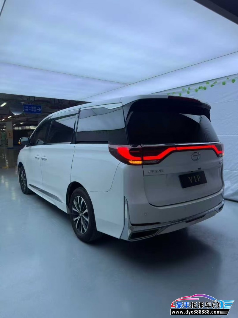 23年传祺M8轿车抵押车出售