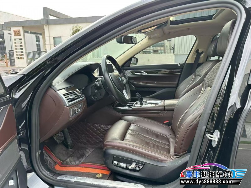 20年宝马7系轿车抵押车出售