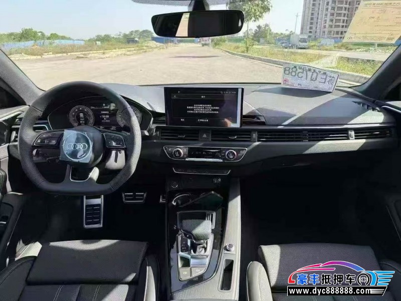 25年奥迪A4L轿车抵押车出售