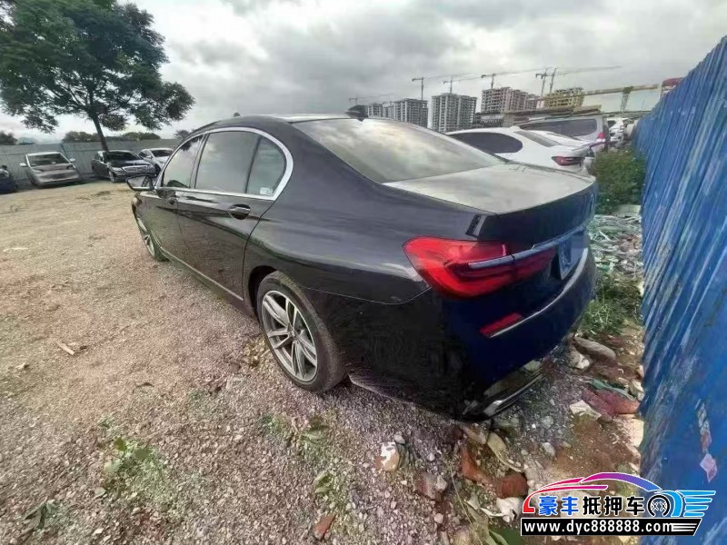 19年宝马7系轿车抵押车出售