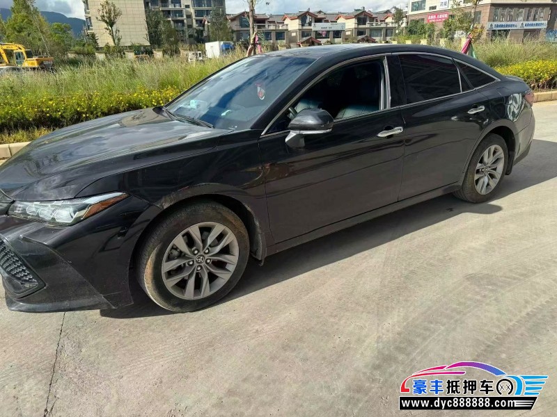22年丰田亚洲龙轿车抵押车出售