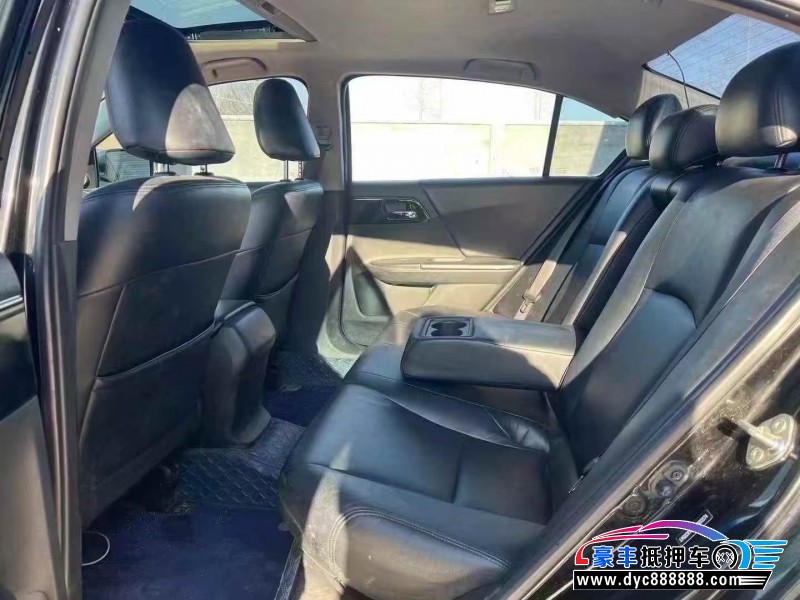 19年本田雅阁轿车抵押车出售